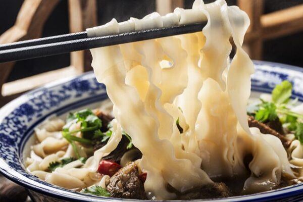 Descubre Shanxi: El Maravilloso Mundo Harinoso de los Fideos en China 🍜 Descubre_Shanxi__El_Maravilloso_Mundo_Harinoso_de_los_Fideos_en_China__