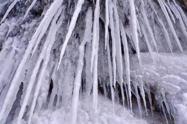 Descubre el Encantador País de las Maravillas de Hielo en el Norte de China Descubre_el_Encantador_Pai_s_de_las_Maravillas_de_Hielo_en_el_Norte_de_China video poster