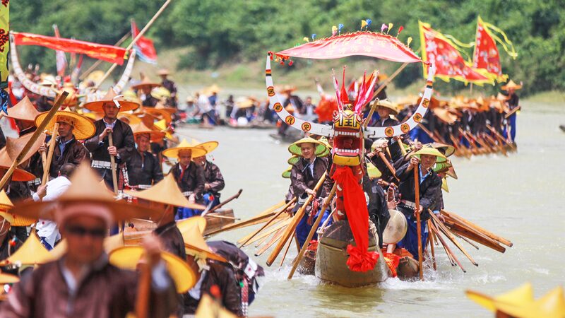 _Descubre_el_Festival_de_Botes_Drago_n_en_Canoas_del_Grupo_E_tnico_Miao_de_China_
