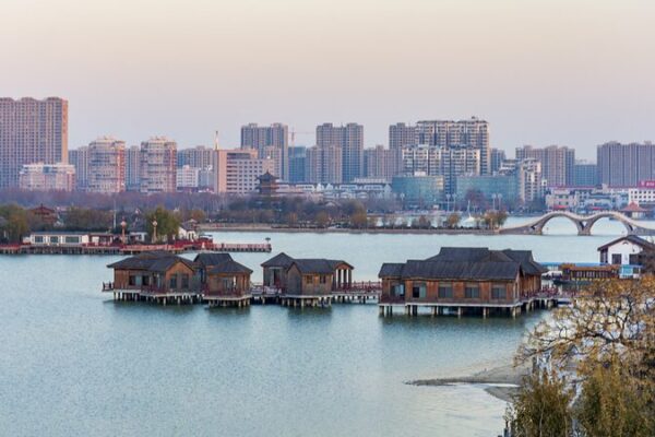 _Descubre_el_Lago_Dongchang__la_joya_natural_de_Shandong___ video poster