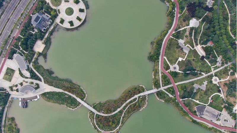 Descubre_el_Lago_Riyue___El_lugar_gratuito_de_aventura_en_Henan_que_no_puedes_perderte_ video poster