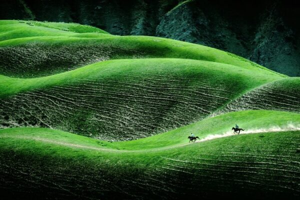Descubre_el_Parai_so_Escondido__El_Pueblo_de_Qiongkushitai_en_Xinjiang__China video poster