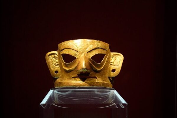 Descubre el Reino Antiguo de Chengdu: Museo del Sitio Jinsha Revela Tesoros de 3,000 Años Descubre_el_Reino_Antiguo_de_Chengdu__Museo_del_Sitio_Jinsha_Revela_Tesoros_de_3_000_An_os video poster