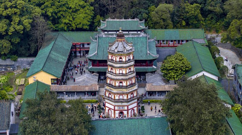 Descubre_el_Templo_Nanhua__Un_Santuario_Budista_Atemporal_en_el_Sur_de_China