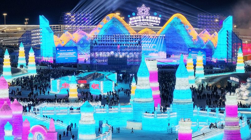 _Descubre_el_ma_gico_mundo_de_hielo_y_nieve_de_Harbin______ video poster
