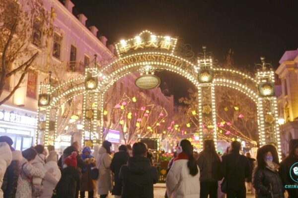 Descubre la Calle Central de Harbin: Un Viaje entre Historia y Arquitectura Descubre_la_Calle_Central_de_Harbin__Un_Viaje_entre_Historia_y_Arquitectura