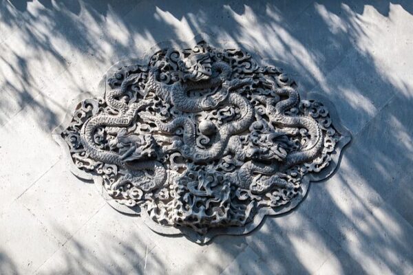 Descubre la Magia del Loong en la Antigua Arquitectura China Descubre_la_Magia_del_Loong_en_la_Antigua_Arquitectura_China