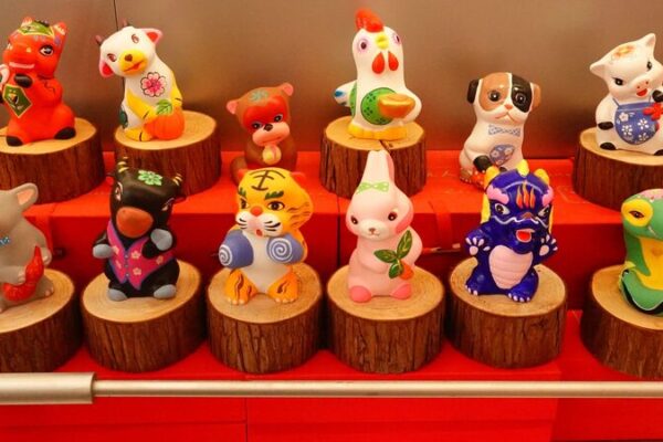 Descubre_la_magia_de_las_figuras_de_arcilla_de_Huishan__400_an_os_de_arte_chino video poster