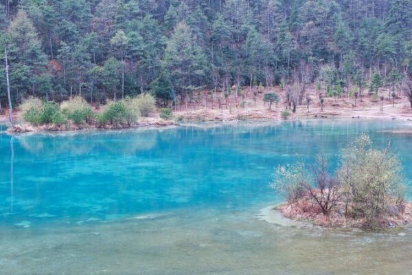 Descubre la magia del Valle de la Luna Azul 🌙 en la ciudad de Lijiang, Yunnan! Descubre_la_magia_del_Valle_de_la_Luna_Azul___en_la_ciudad_de_Lijiang__Yunnan_ video poster