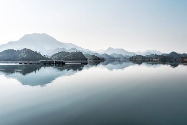 Descubre_la_magia_del_lago_Qiandao__el_parai_so_de_las_mil_islas_de_China____ video poster