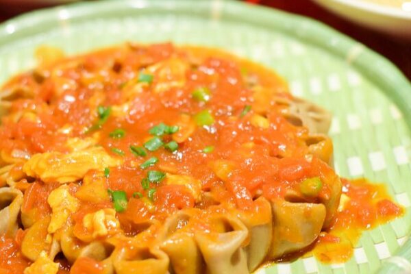 _Descubre_los_rollos_de_fideos_de_avena__la_nueva_delicia_del_norte_de_China_