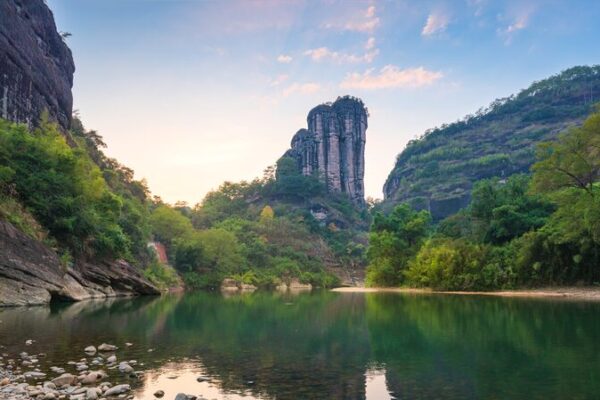 Descubre_los_secretos_naturales_de_Wuyishan___ video poster