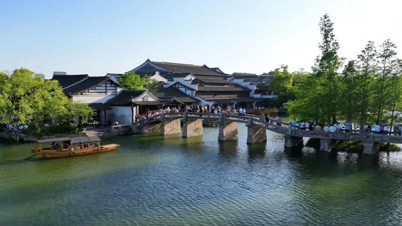 Descubre_un_Pueblo_de_Agua_Antiguo_en_Zhejiang__Una_Experiencia_Cultural_Inmersiva___ video poster