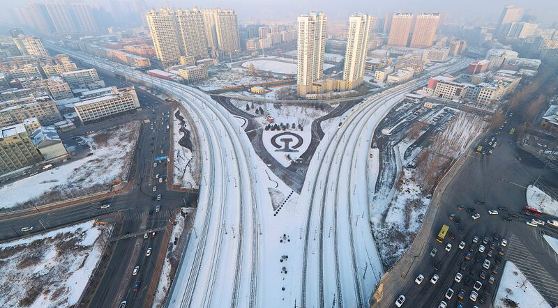 Descubriendo_el_Puente_Jihong_de_Harbin__Un_Viaje_Nevado_a_Trave_s_del_Tiempo____ video poster