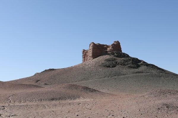 Desenterrando el Paso Yangguan de 2,000 años: Un Viaje a Través del Tiempo ⏳ Desenterrando_el_Paso_Yangguan_de_2_000_an_os__Un_Viaje_a_Trave_s_del_Tiempo__