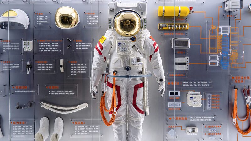 _Despega_hacia_el_espacio_en_la_exposicio_n__Infinity___China_Aerospace__en_Shangha_i__