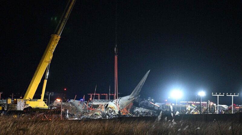 Devastador_accidente_ae_reo_en_Corea_del_Sur_deja_179_muertos_y_2_sobrevivientes