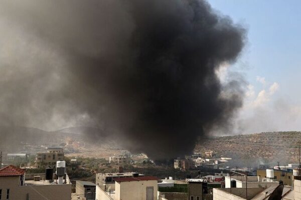 Día 28: Combates intensos en Gaza mientras el conflicto Palestina-Israel se intensifica 🔥 Di_a_28__Combates_intensos_en_Gaza_mientras_el_conflicto_Palestina_Israel_se_intensifica__ video poster