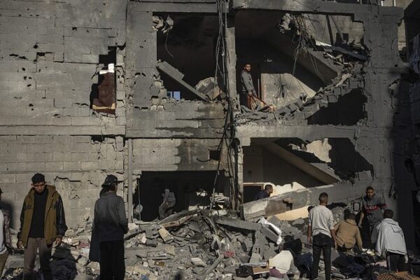Di_a_65__Ma_s_de_17_400_palestinos_muertos_en_Gaza_desde_el_7_de_octubre video poster
