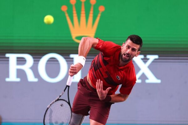 Djokovic avanza rápidamente sobre Cobolli hacia la cuarta ronda del Masters de Shanghai 🎾 Djokovic_avanza_ra_pidamente_sobre_Cobolli_hacia_la_cuarta_ronda_del_Masters_de_Shanghai__