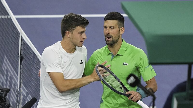 Djokovic_sorprendido_por_el_perdedor_afortunado_Nardi__Sabalenka_supera_a_Raducanu___