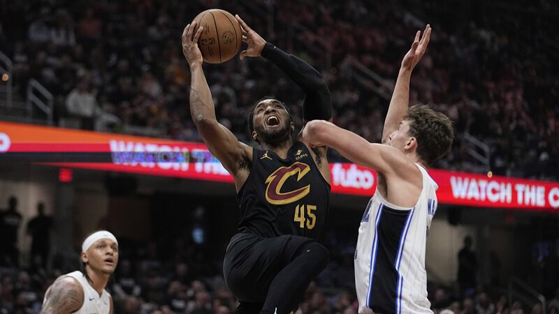 Donovan_Mitchell_lidera_a_los_Cavaliers_a_una_emocionante_victoria_en_el_Juego_7___