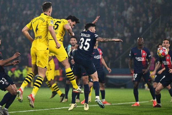 🔥 ¡Dortmund derrota a PSG: el cabezazo de Hummels los lleva a la final de la Liga de Campeones! ___Dortmund_derrota_a_PSG__el_cabezazo_de_Hummels_los_lleva_a_la_final_de_la_Liga_de_Campeones_