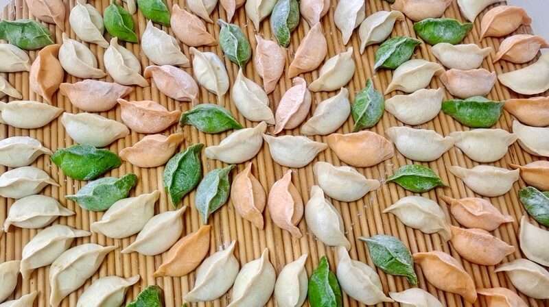 Dumplings_coloridos_y_vibras_acogedoras__Celebrando_el_solsticio_de_invierno_en_el_norte_de_China___