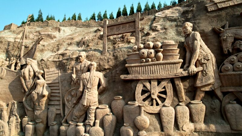 E_pico_mural_en_la_montan_a_celebra_la_rica_herencia_del_horno_Cizhou_en_el_norte_de_China