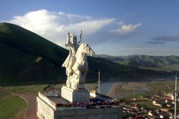 Ecos de la Antigüedad: Descubriendo la Épica Historia del Rey Gesar Ecos_de_la_Antigu_edad__Descubriendo_la_E_pica_Historia_del_Rey_Gesar video poster