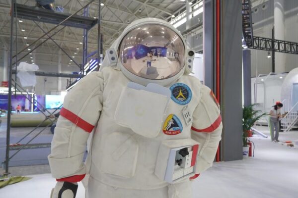 El_9__Di_a_Espacial_de_China_despega_en_Wuhan_con_invitados_globales__ video poster