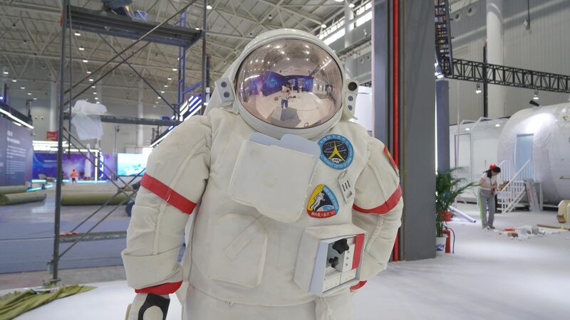 El_9__Di_a_Espacial_de_China_despega_en_Wuhan_con_invitados_globales__ video poster