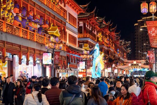 El Año Nuevo 2025 de China comienza con un aumento en viajes y gastos 🚀 El_An_o_Nuevo_2025_de_China_comienza_con_un_aumento_en_viajes_y_gastos__