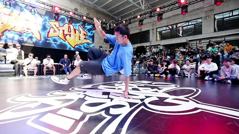 El_B_boy_chino_Bai_Lu_enciende_la_pasio_n_por_el_breakdance_entre_los_jo_venes video poster