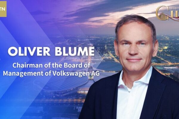 El_CEO_de_Volkswagen__Blume__China_impulsa_nuestro_motor_de_crecimiento_global video poster