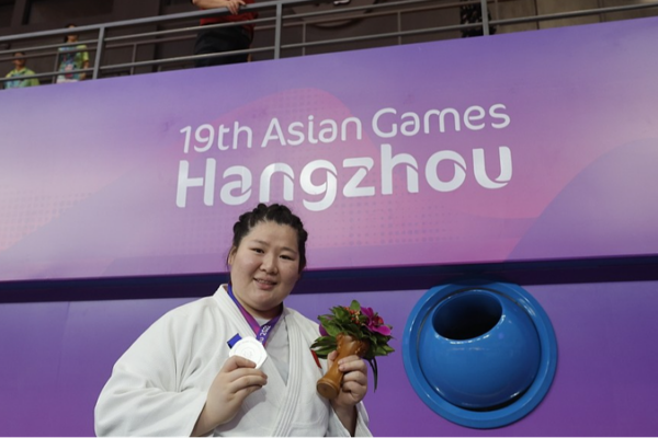 El Camino de Redención de Xu Shiyan: La Capitana del Judo de China Aspira al Oro Olímpico 🥋✨ El_Camino_de_Redencio_n_de_Xu_Shiyan__La_Capitana_del_Judo_de_China_Aspira_al_Oro_Oli_mpico___