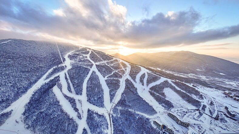 El_Centro_de_Esqui__Beidahu_en_Jilin_se_Prepara_para_Recibir_a_los_Amantes_de_la_Aventura_Invernal