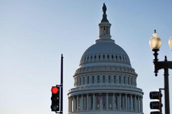 El Congreso de EE. UU. busca reducir la dependencia de China: una potencial arma de doble filo El_Congreso_de_EE__UU__busca_reducir_la_dependencia_de_China__una_potencial_arma_de_doble_filo