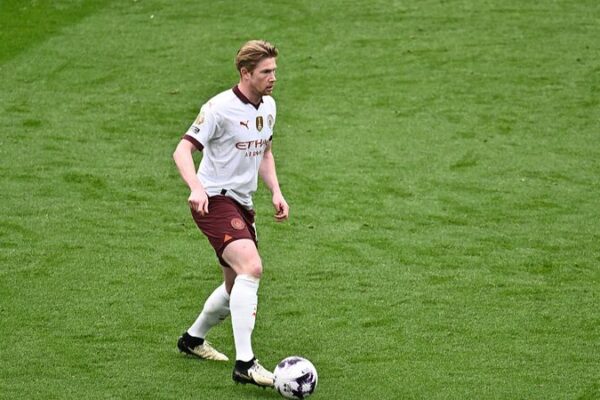 _El_Doble_de_De_Bruyne_Lleva_al_City_Sobre_el_Palace__Arsenal_Salta_a_la_Cima_