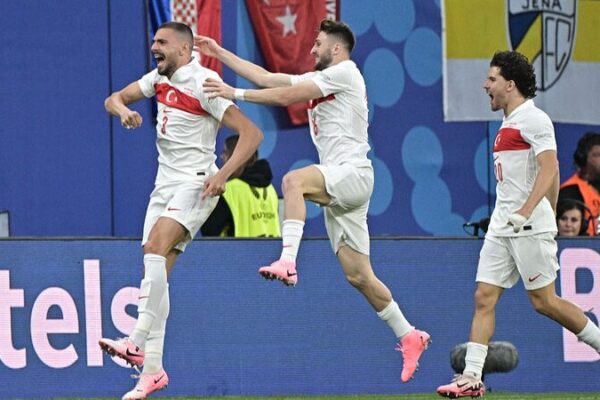El_Doble_de_Demiral_Lleva_a_Tu_rkiye_a_los_Cuartos_de_Final_de_la_Euro_2024_Sobre_Austria