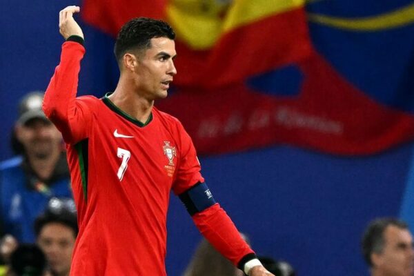 El Explosivo Regreso de Ronaldo Impulsa a Al-Nassr a la Final de la Supercopa de Arabia Saudita El_Explosivo_Regreso_de_Ronaldo_Impulsa_a_Al_Nassr_a_la_Final_de_la_Supercopa_de_Arabia_Saudita