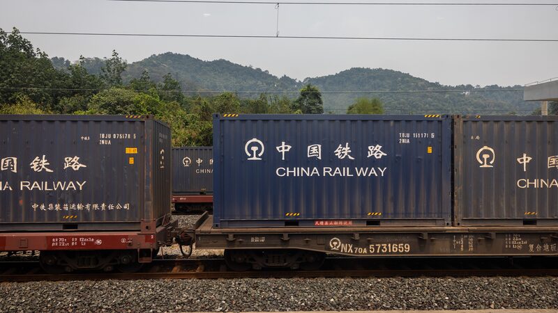 _El_Ferrocarril_China_Laos_transporta_ma_s_de_100_000_toneladas_de_frutas_en_2024_