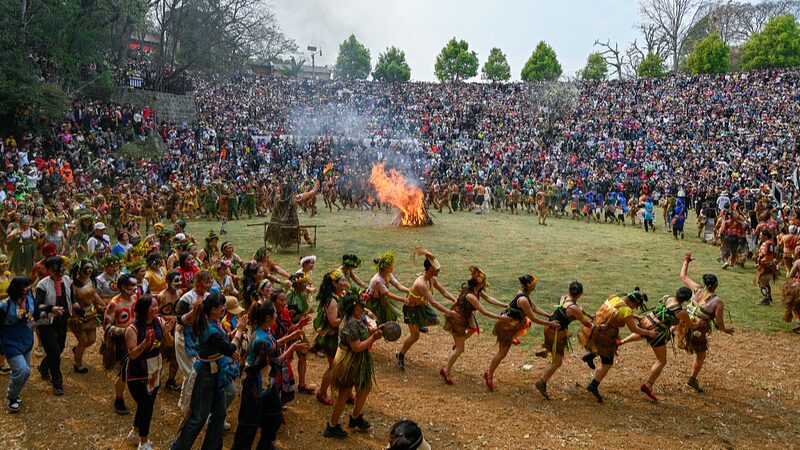 El_Festival_de_Adoracio_n_al_Fuego_Axi_Enciende_la_Celebracio_n_Cultural_en_Yunnan