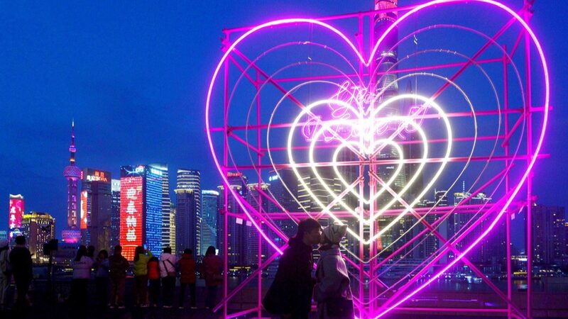El_Nuevo_Corazo_n_de_Shangha_i_Brilla_Intensamente_para_el_Di_a_de_San_Valenti_n___