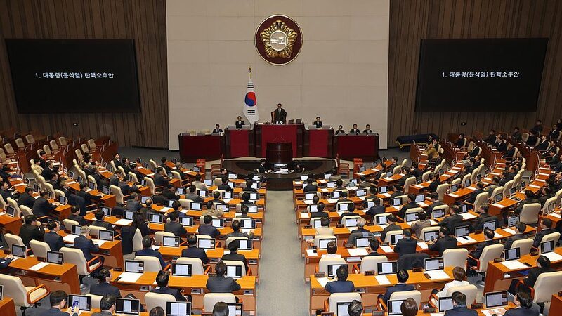 El_Parlamento_de_Corea_del_Sur_Aprueba_Mocio_n_de_Juicio_Poli_tico_Contra_el_Presidente_Yoon