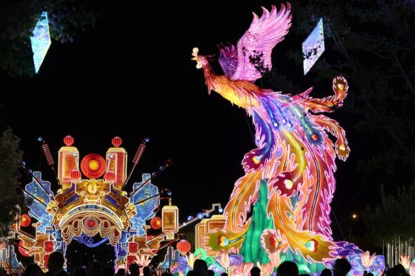 __El_Parque_Expo_Jardi_n_de_Beijing_ilumina_las_noches_con_un_espectacular_show_de_linternas__