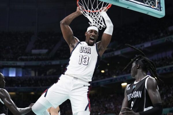 El_Poder_del_Banquillo_Impulsa_a_EE_UU__Sobre_Suda_n_del_Sur_en_el_Baloncesto_Oli_mpico