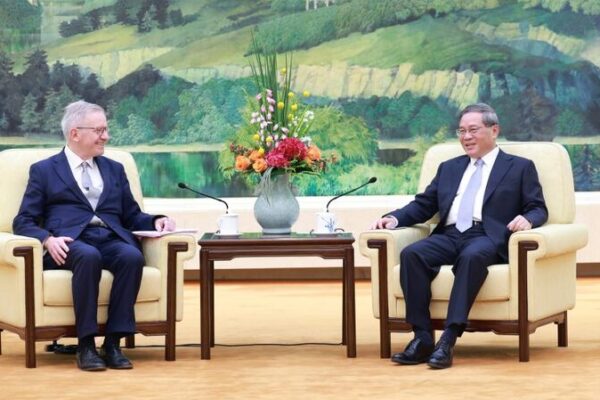 El Premier Li Qiang de China da la bienvenida a empresas del Reino Unido: ¡Más acceso, más oportunidades! El_Premier_Li_Qiang_de_China_da_la_bienvenida_a_empresas_del_Reino_Unido___Ma_s_acceso__ma_s_oportunidades_