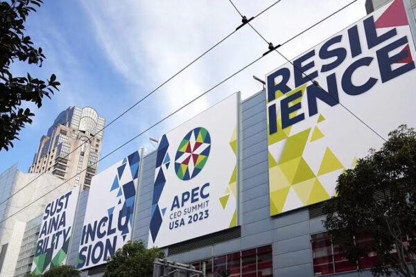 El Presidente Xi aterriza en San Francisco para cumbre con Biden y encuentro de APEC ✈️🌐 El_Presidente_Xi_aterriza_en_San_Francisco_para_cumbre_con_Biden_y_encuentro_de_APEC____ video poster