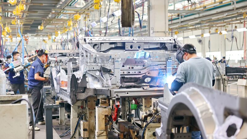 El_Primer_Ministro_Chino_Li_Qiang_Insta_a_un_Impulso_Financiero_para_la_Economi_a_Real___